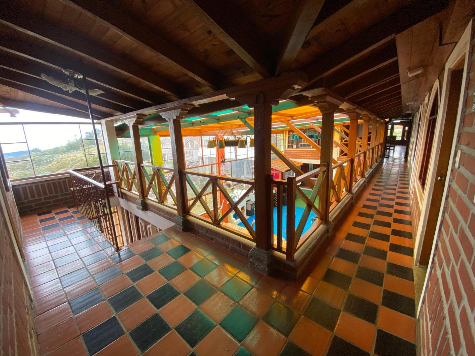 Hosteria Chukirawa Килотоа Экстерьер фото