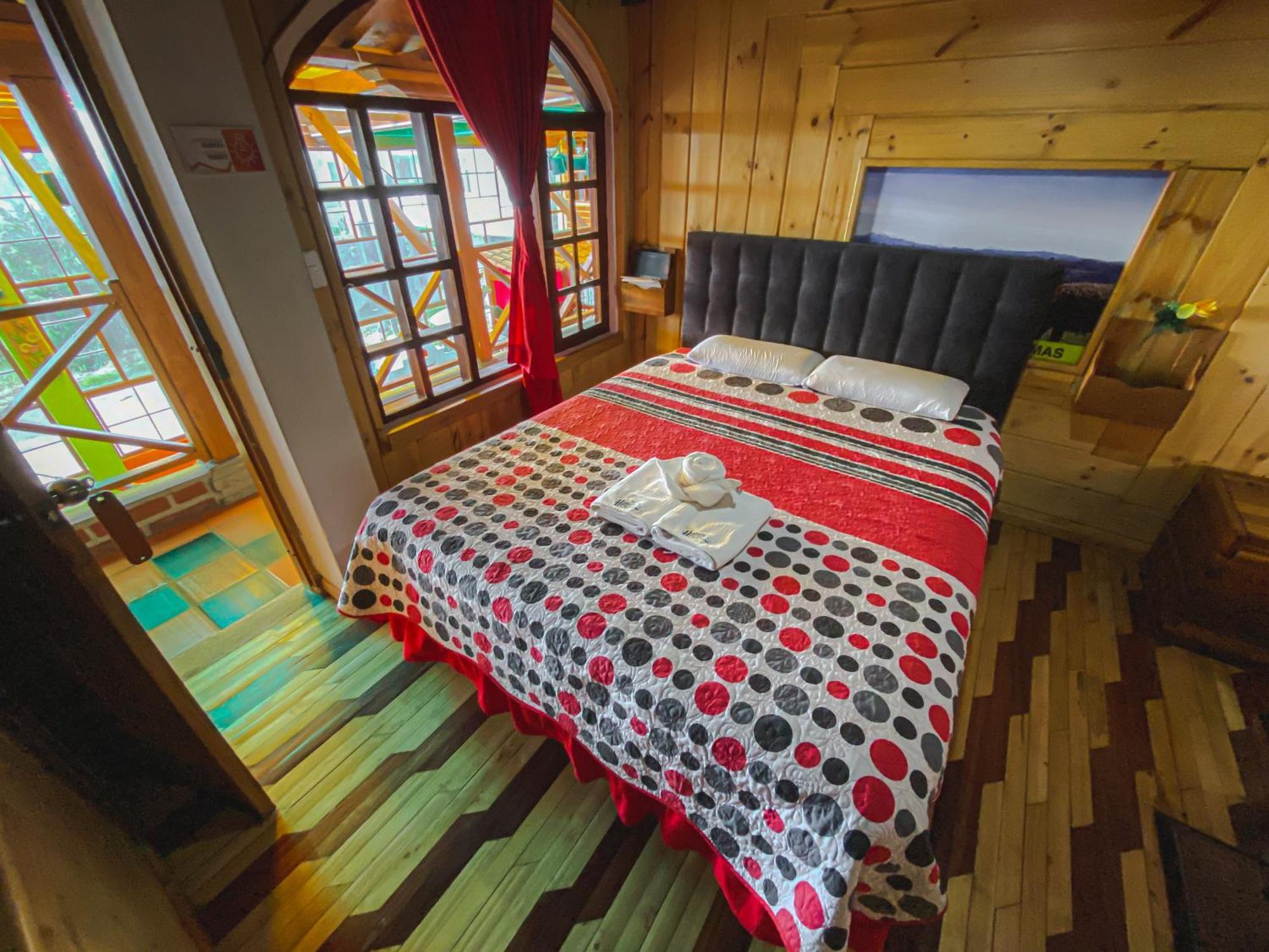 Hosteria Chukirawa Килотоа Экстерьер фото